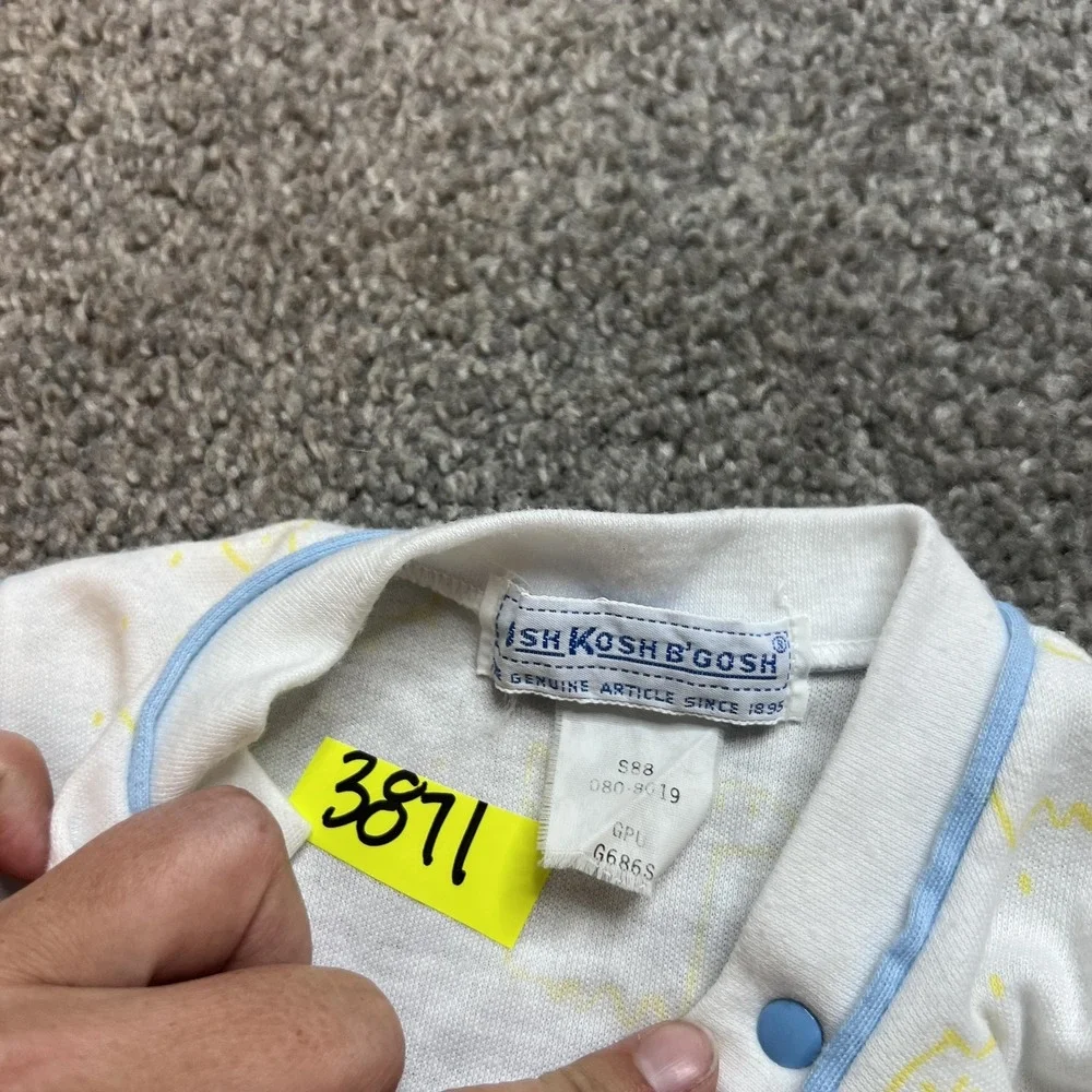 OshKosh B'gosh Baby Sleeper Footed Pajamas Dog Print 6-9 Months Pajama One Piece